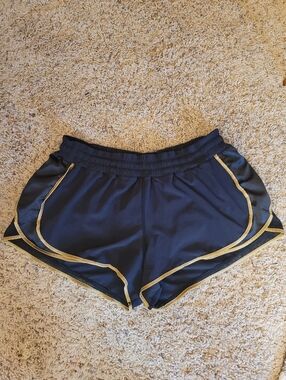 Lululemon Super Squad Shorts Black and Gold Size 12